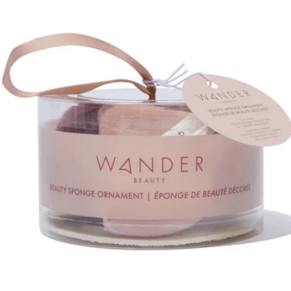 🩷 FREE WITH ANY PURCHASE Wander Beauty Makeup Sponge Ornament Set